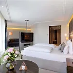 Szálloda Pullman 4*