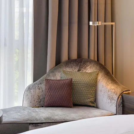 Pullman Hotel 4*