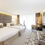 Pullman Hotel 4*