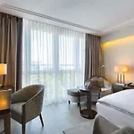 Pullman Hotel 4*