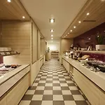 Pullman Hotel 4*