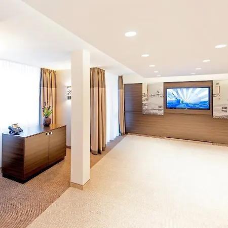 Pullman Hotel