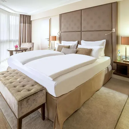 Pullman Hotel 4*