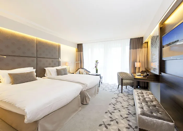 Pullman Szálloda 4*